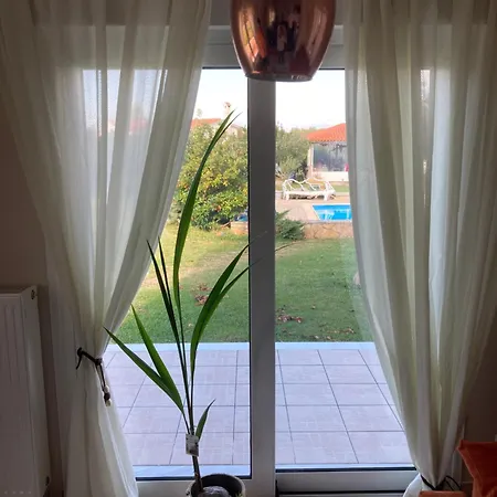 Brina's Luxury